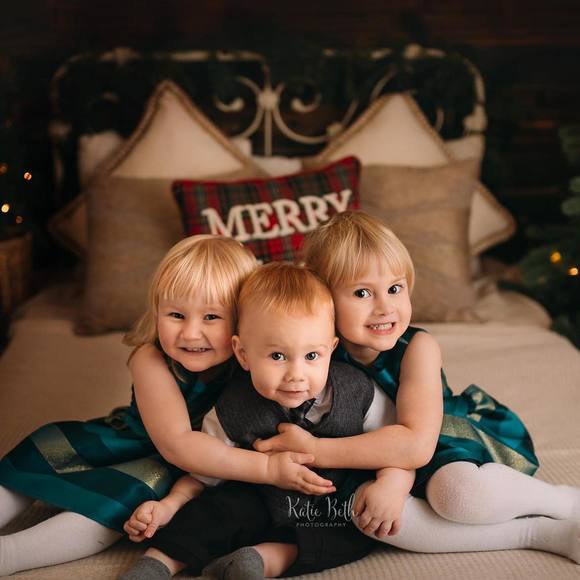 Meet your Posher, April-dawn - Picture 1 of 1